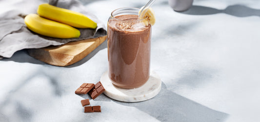 SMOOTHIE AU CHOCOLAT ET AU BEURRE DE CACAHUÈTES