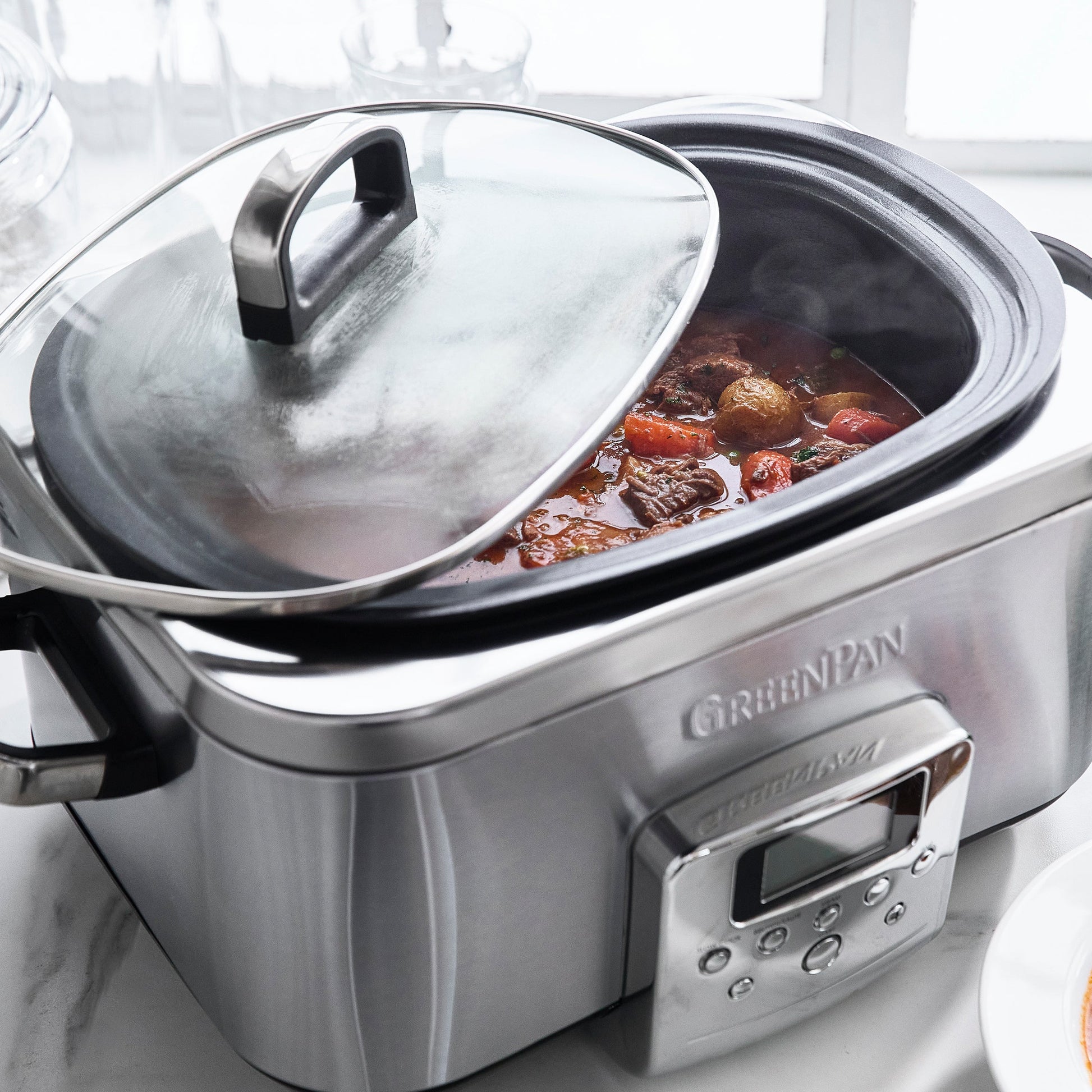 Slowcooker Stainless Steel 6L met eten